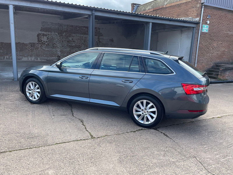 Skoda Superb 2.0 TDI SE Estate 5dr Diesel DSG Euro 6 (s/s) (150 ps) ONLY 1 FORMER KEEPER, 5 SERVICES 5dr Automatic 2024