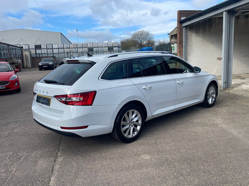Skoda Superb 2.0 TDI SE Technology Estate 5dr Diesel DSG Euro 6 (s/s) (150 ps) 5dr Automatic 2026