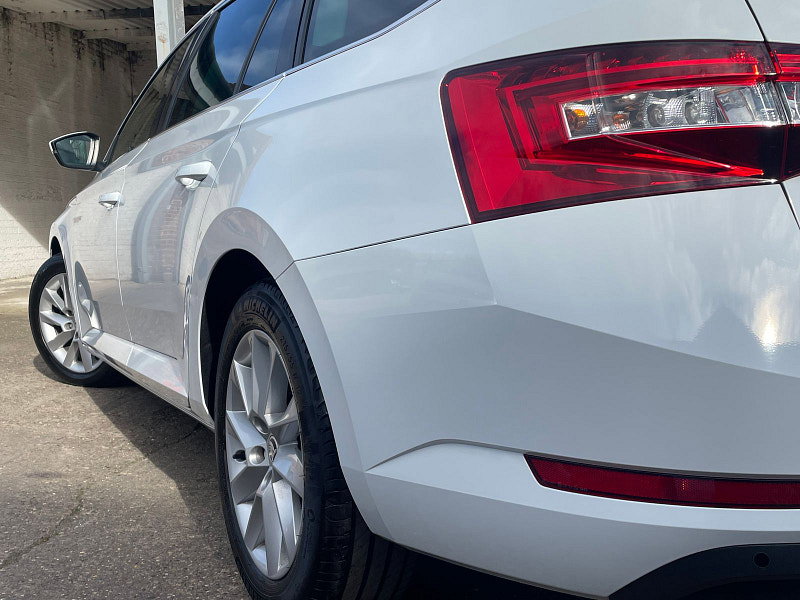 Skoda Superb 2.0 TDI SE Technology Estate 5dr Diesel DSG Euro 6 (s/s) (150 ps) 5dr Automatic 2026