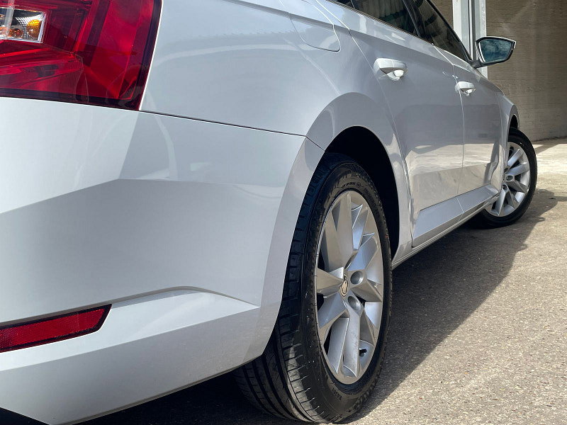 Skoda Superb 2.0 TDI SE Technology Estate 5dr Diesel DSG Euro 6 (s/s) (150 ps) 5dr Automatic 2026