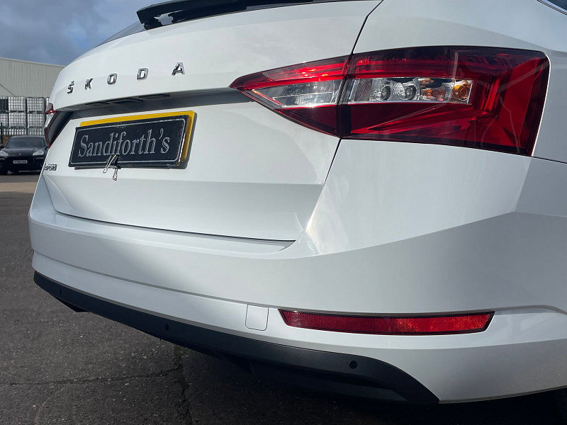 Skoda Superb 2.0 TDI SE Technology Estate 5dr Diesel DSG Euro 6 (s/s) (150 ps) 5dr Automatic 2026