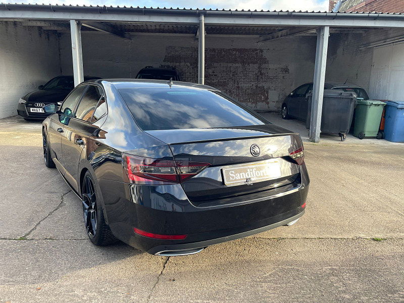 Skoda Superb 2.0 TDI SportLine Hatchback 5dr Diesel DSG Euro 6 (s/s) (150 ps) 5dr Automatic 2025