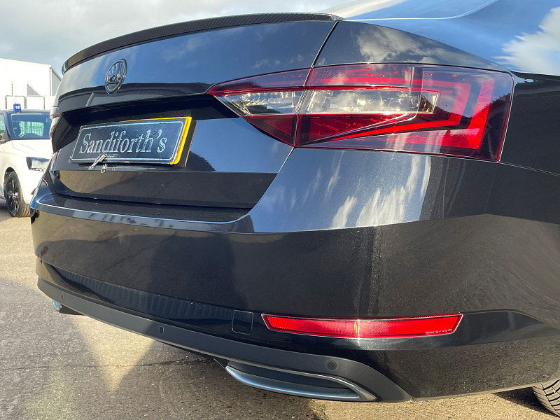 Skoda Superb 2.0 TDI SportLine Hatchback 5dr Diesel DSG Euro 6 (s/s) (150 ps) 5dr Automatic 2025