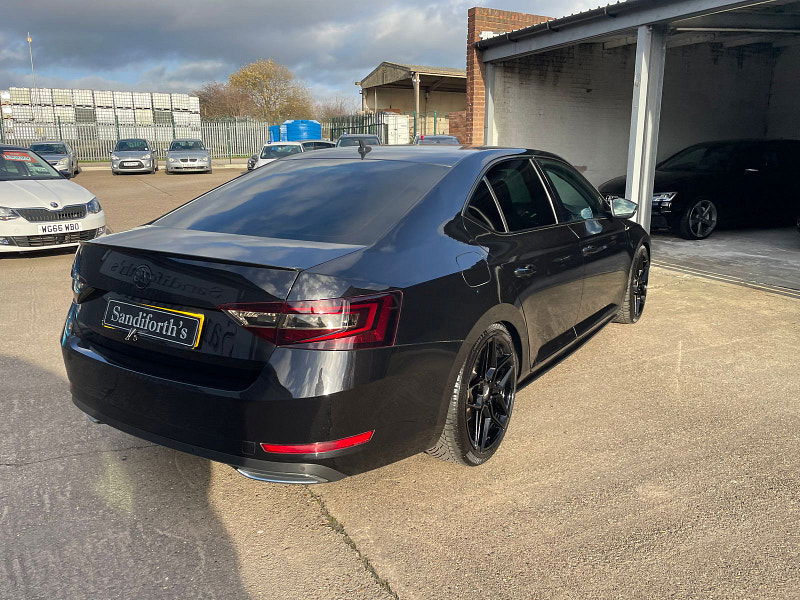 Skoda Superb 2.0 TDI SportLine Hatchback 5dr Diesel DSG Euro 6 (s/s) (150 ps) 5dr Automatic 2025