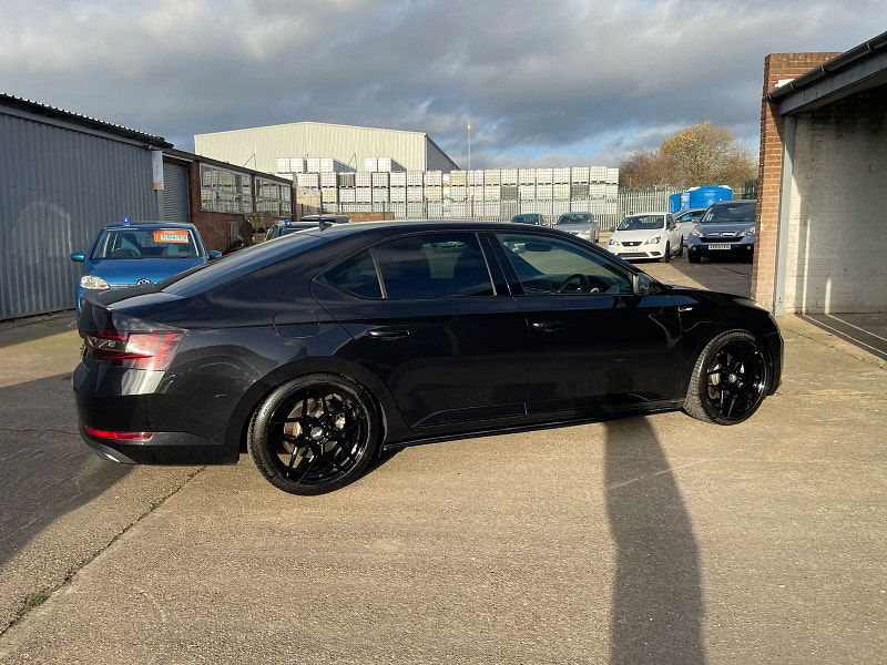 Skoda Superb 2.0 TDI SportLine Hatchback 5dr Diesel DSG Euro 6 (s/s) (150 ps) 5dr Automatic 2025