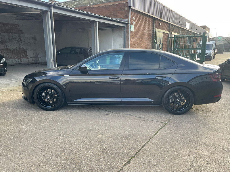 Skoda Superb 2.0 TDI SportLine Hatchback 5dr Diesel DSG Euro 6 (s/s) (150 ps) 5dr Automatic 2025