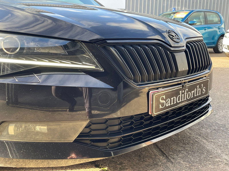 Skoda Superb 2.0 TDI SportLine Hatchback 5dr Diesel DSG Euro 6 (s/s) (150 ps) 5dr Automatic 2025