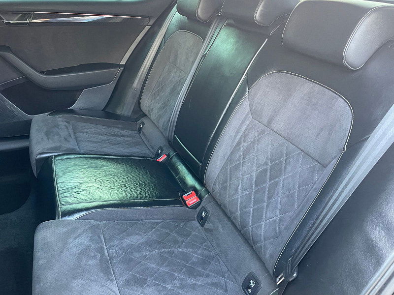 Skoda Superb 2.0 TDI SportLine Hatchback 5dr Diesel DSG Euro 6 (s/s) (150 ps) 5dr Automatic 2025