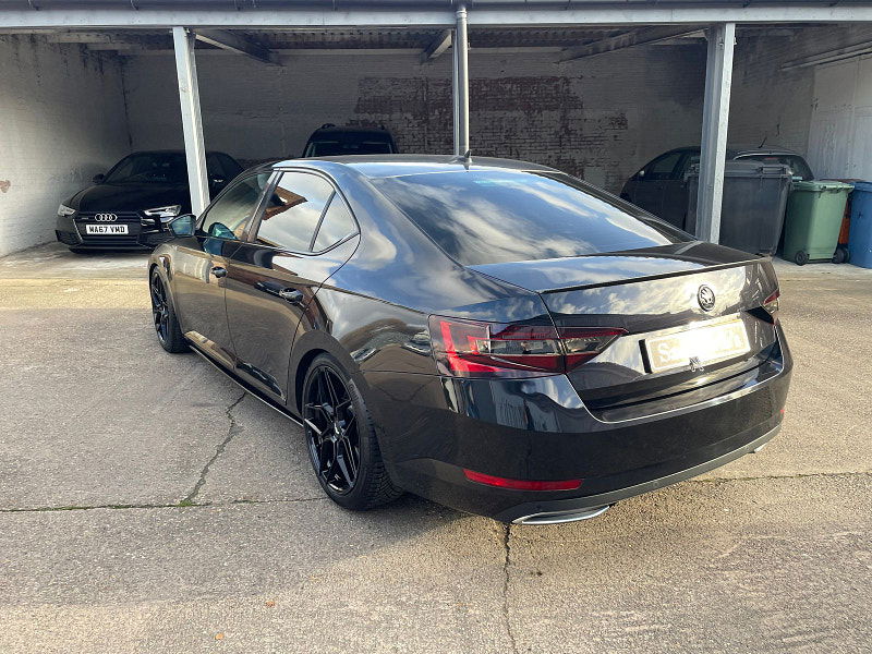 Skoda Superb 2.0 TDI SportLine Hatchback 5dr Diesel DSG Euro 6 (s/s) (150 ps) 5dr Automatic 2025