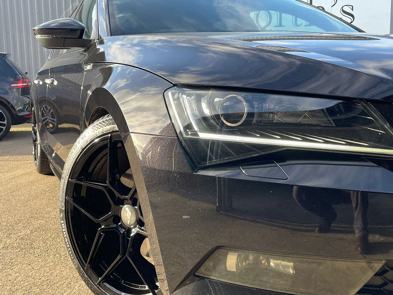 Skoda Superb 2.0 TDI SportLine Hatchback 5dr Diesel DSG Euro 6 (s/s) (150 ps) 5dr Automatic 2025