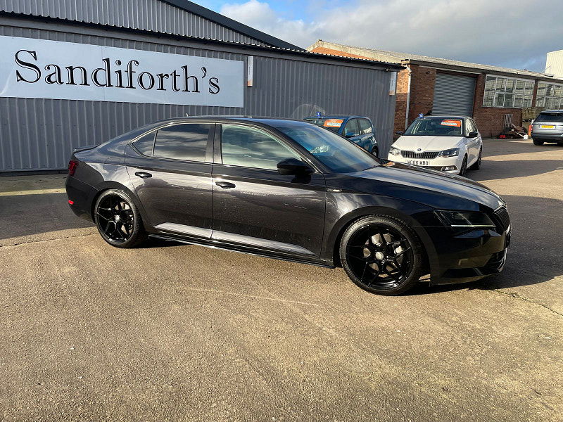 Skoda Superb 2.0 TDI SportLine Hatchback 5dr Diesel DSG Euro 6 (s/s) (150 ps) 5dr Automatic 2025