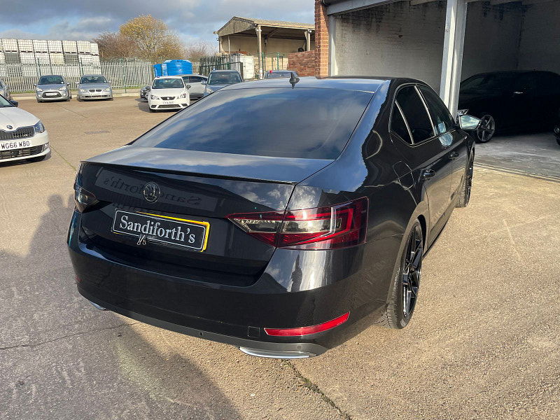 Skoda Superb 2.0 TDI SportLine Hatchback 5dr Diesel DSG Euro 6 (s/s) (150 ps) 5dr Automatic 2025