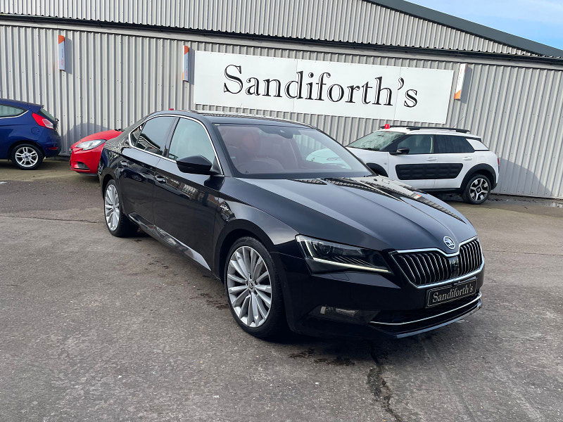 Skoda Superb 2.0 TSI Laurin & Klement Hatchback 5dr Petrol DSG 4WD Euro 6 (s/s) (280 ps) 5dr Automatic 2025