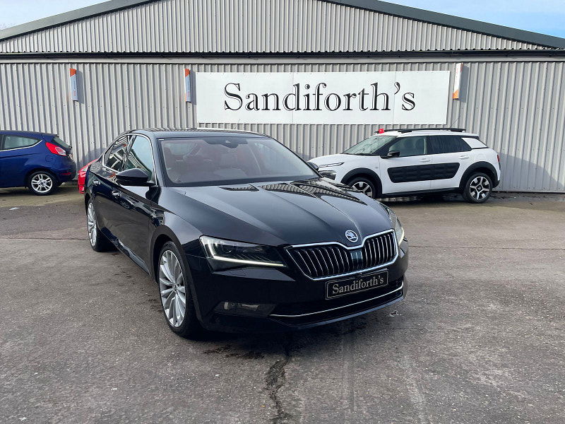 Skoda Superb 2.0 TSI Laurin & Klement Hatchback 5dr Petrol DSG 4WD Euro 6 (s/s) (280 ps) 5dr Automatic 2025