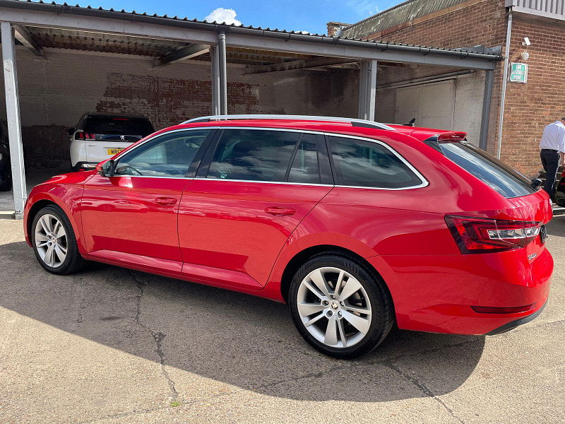 Skoda Superb 2.0 TSI SE L Executive Estate 5dr Petrol DSG Euro 6 (s/s) (220 ps) 5dr Automatic 2025