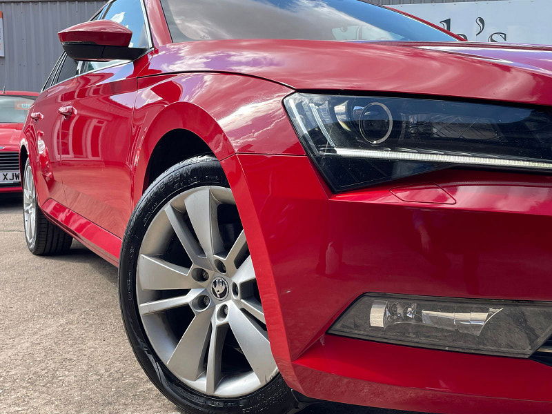 Skoda Superb 2.0 TSI SE L Executive Estate 5dr Petrol DSG Euro 6 (s/s) (220 ps) 5dr Automatic 2025