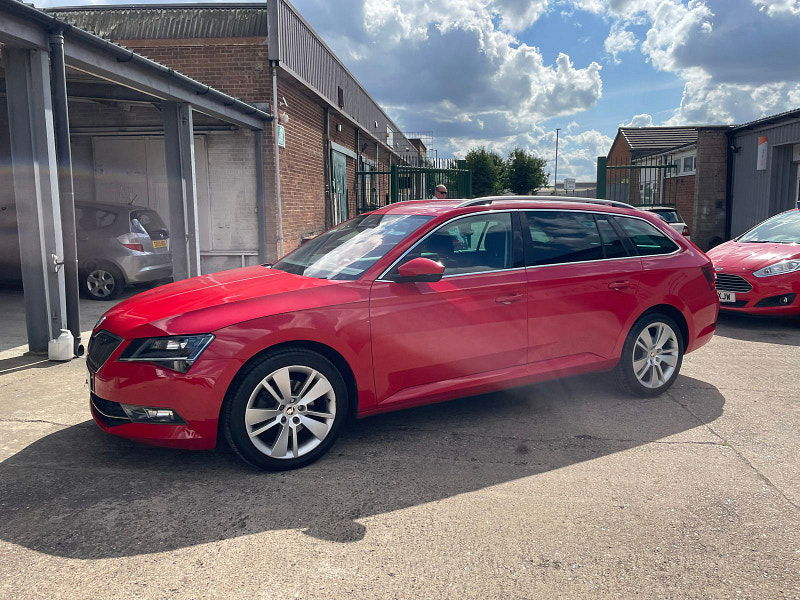 Skoda Superb 2.0 TSI SE L Executive Estate 5dr Petrol DSG Euro 6 (s/s) (220 ps) 5dr Automatic 2025