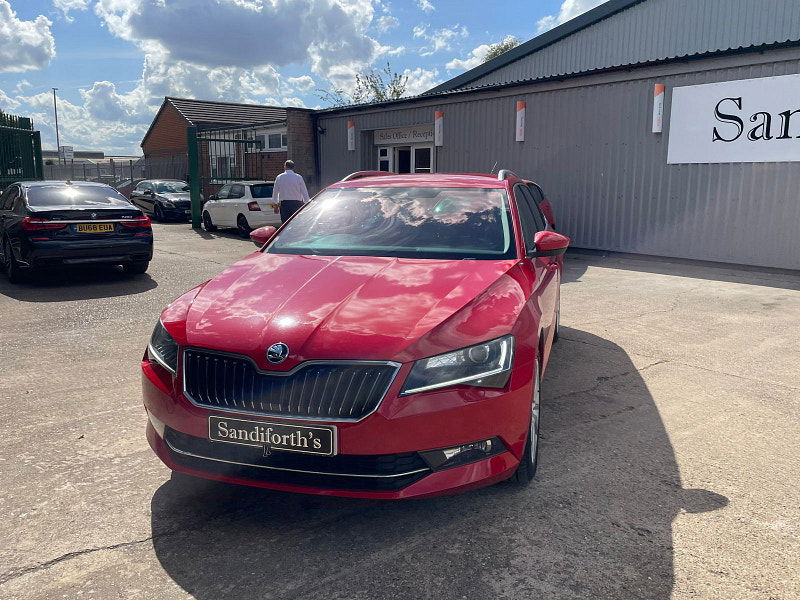 Skoda Superb 2.0 TSI SE L Executive Estate 5dr Petrol DSG Euro 6 (s/s) (220 ps) 5dr Automatic 2025