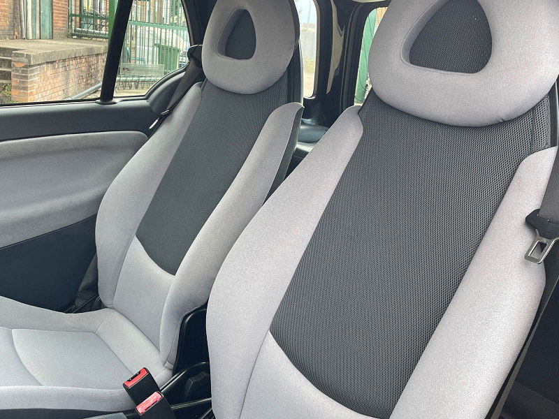 Smart ForTwo 0.7 City Pure Hatchback 3dr Petrol Automatic (113 g/km, 61 bhp) 3dr Automatic 2025