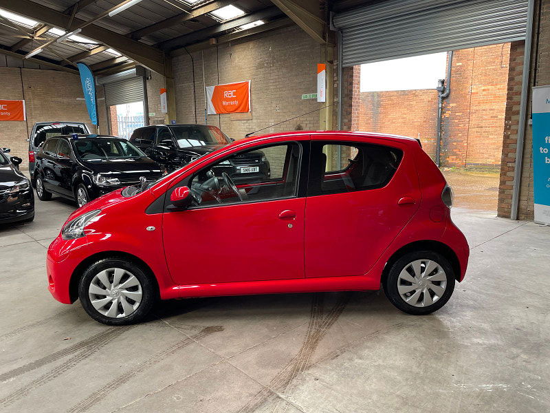Toyota Aygo 1.0 VVT-i Move Hatchback 5dr Petrol MultiMode Euro 5 (68 ps) ONLY 2 FORMER KEEPER, 43K 5dr Automatic 2025