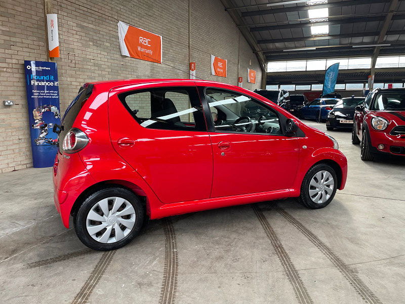 Toyota Aygo 1.0 VVT-i Move Hatchback 5dr Petrol MultiMode Euro 5 (68 ps) ONLY 2 FORMER KEEPER, 43K 5dr Automatic 2025
