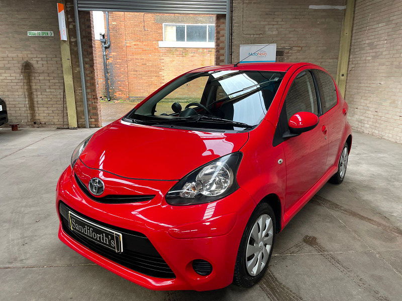Toyota Aygo 1.0 VVT-i Move Hatchback 5dr Petrol MultiMode Euro 5 (68 ps) ONLY 2 FORMER KEEPER, 43K 5dr Automatic 2025