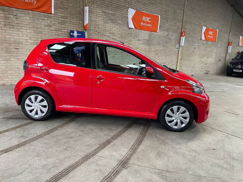 Toyota Aygo 1.0 VVT-i Move Hatchback 5dr Petrol MultiMode Euro 5 (68 ps) ONLY 2 FORMER KEEPER, 43K 5dr Automatic 2025