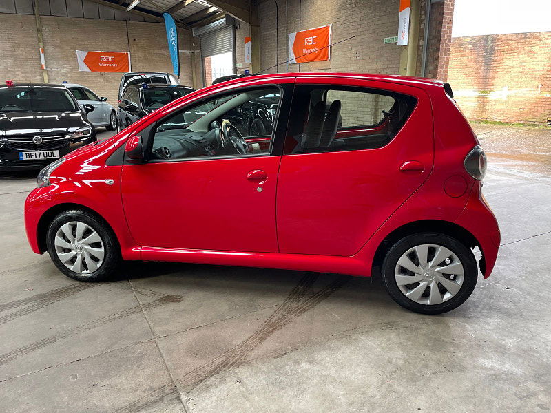 Toyota Aygo 1.0 VVT-i Move Hatchback 5dr Petrol MultiMode Euro 5 (68 ps) ONLY 2 FORMER KEEPER, 43K 5dr Automatic 2025