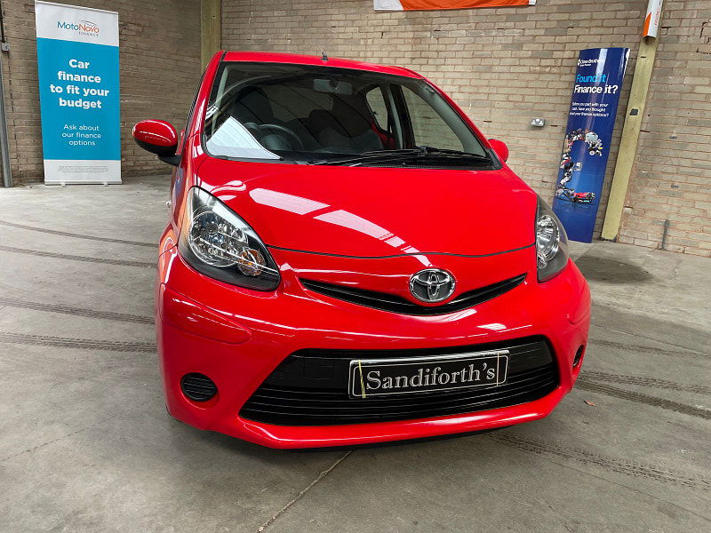 Toyota Aygo 1.0 VVT-i Move Hatchback 5dr Petrol MultiMode Euro 5 (68 ps) ONLY 2 FORMER KEEPER, 43K 5dr Automatic 2025