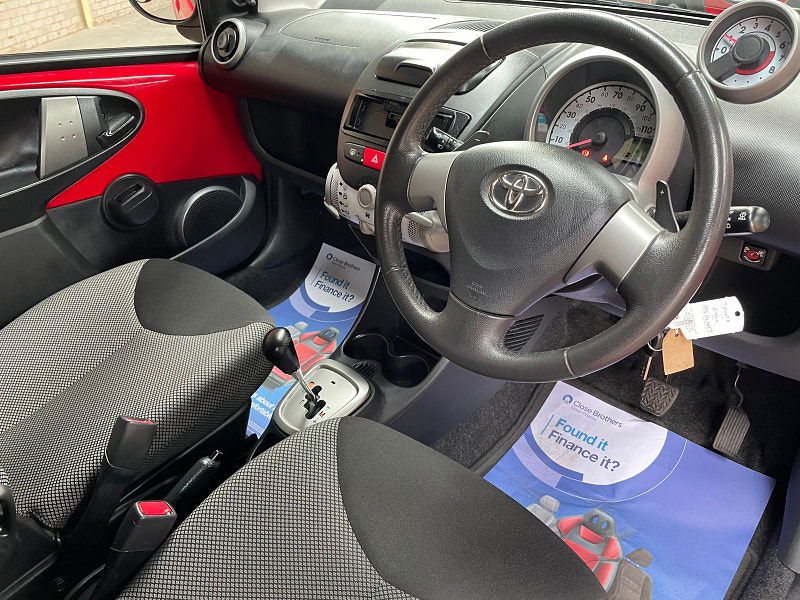 Toyota Aygo 1.0 VVT-i Move Hatchback 5dr Petrol MultiMode Euro 5 (68 ps) ONLY 2 FORMER KEEPER, 43K 5dr Automatic 2025