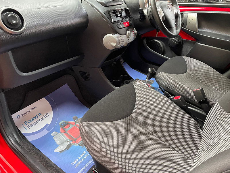 Toyota Aygo 1.0 VVT-i Move Hatchback 5dr Petrol MultiMode Euro 5 (68 ps) ONLY 2 FORMER KEEPER, 43K 5dr Automatic 2025