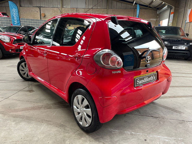 Toyota Aygo 1.0 VVT-i Move Hatchback 5dr Petrol MultiMode Euro 5 (68 ps) ONLY 2 FORMER KEEPER, 43K 5dr Automatic 2025