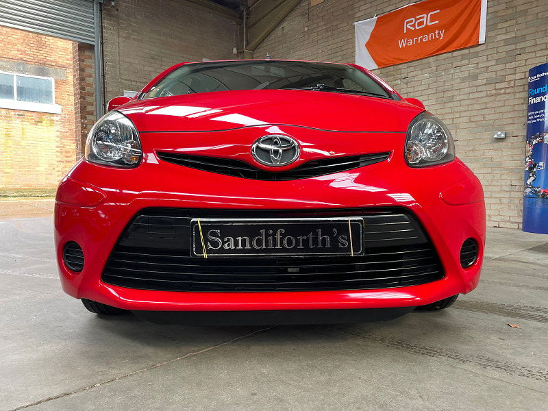 Toyota Aygo 1.0 VVT-i Move Hatchback 5dr Petrol MultiMode Euro 5 (68 ps) ONLY 2 FORMER KEEPER, 43K 5dr Automatic 2025