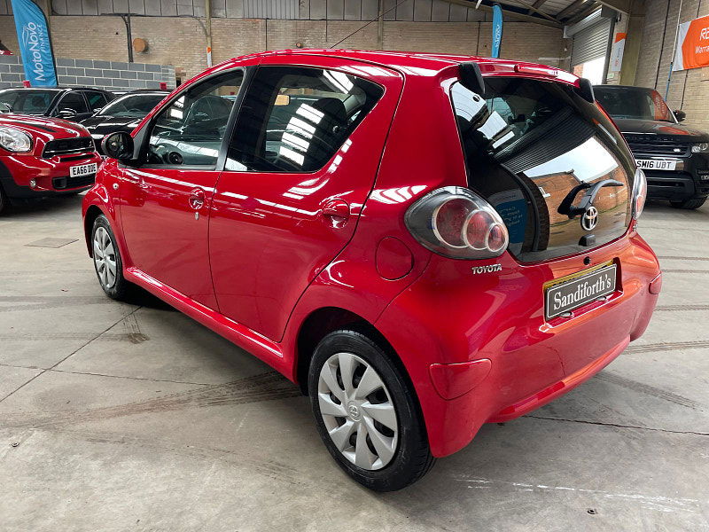 Toyota Aygo 1.0 VVT-i Move Hatchback 5dr Petrol MultiMode Euro 5 (68 ps) ONLY 2 FORMER KEEPER, 43K 5dr Automatic 2025
