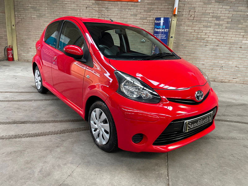 Toyota Aygo 1.0 VVT-i Move Hatchback 5dr Petrol MultiMode Euro 5 (68 ps) ONLY 2 FORMER KEEPER, 43K 5dr Automatic 2025