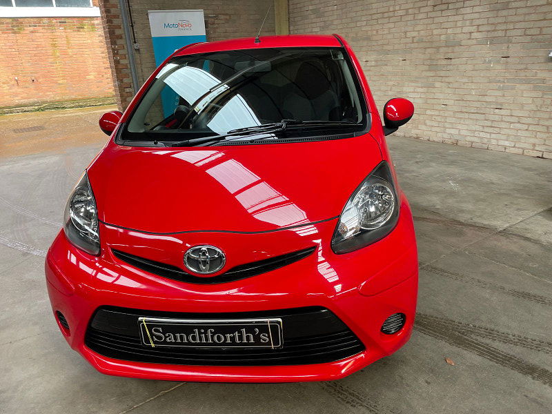 Toyota Aygo 1.0 VVT-i Move Hatchback 5dr Petrol MultiMode Euro 5 (68 ps) ONLY 2 FORMER KEEPER, 43K 5dr Automatic 2025