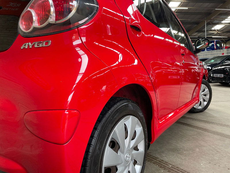 Toyota Aygo 1.0 VVT-i Move Hatchback 5dr Petrol MultiMode Euro 5 (68 ps) ONLY 2 FORMER KEEPER, 43K 5dr Automatic 2025