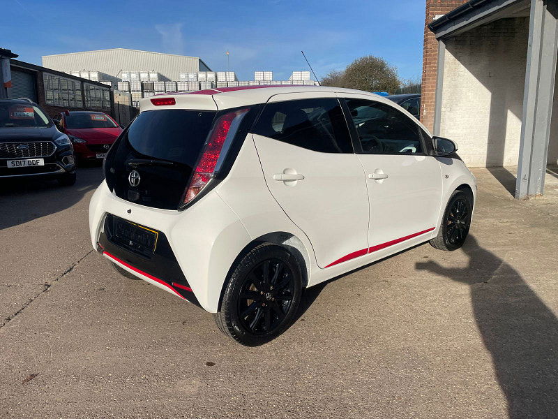 Toyota Aygo 1.0 VVT-i x-press Hatchback 5dr Petrol Manual Euro 6 (68 ps) 13k 3 Services,  5dr Manual 2024