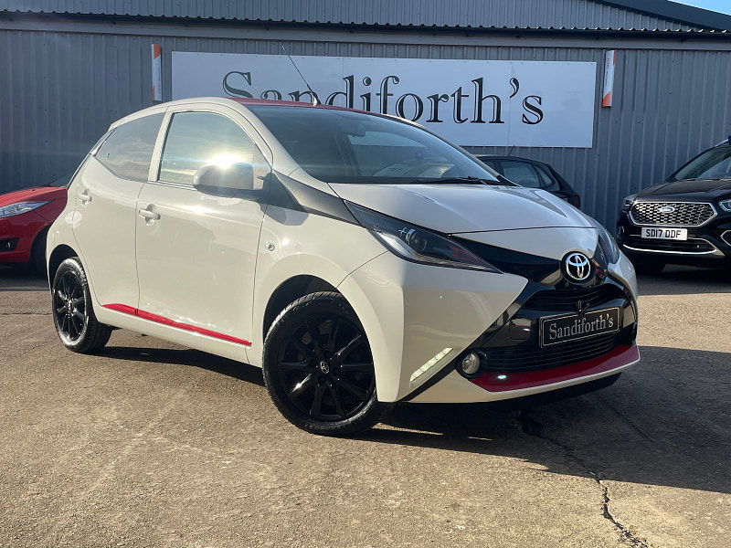 Toyota Aygo 1.0 VVT-i x-press Hatchback 5dr Petrol Manual Euro 6 (68 ps) 13k 3 Services,  5dr Manual 2024