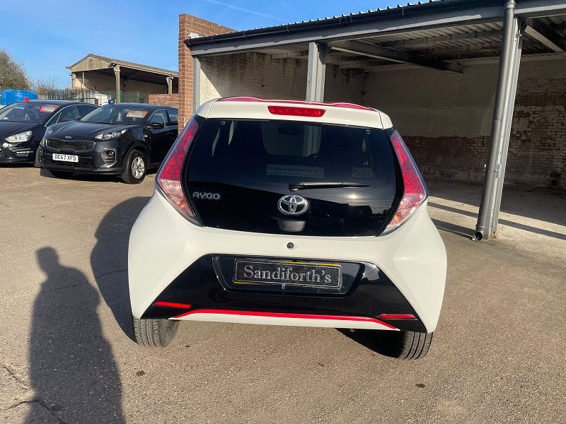 Toyota Aygo 1.0 VVT-i x-press Hatchback 5dr Petrol Manual Euro 6 (68 ps) 13k 3 Services,  5dr Manual 2024