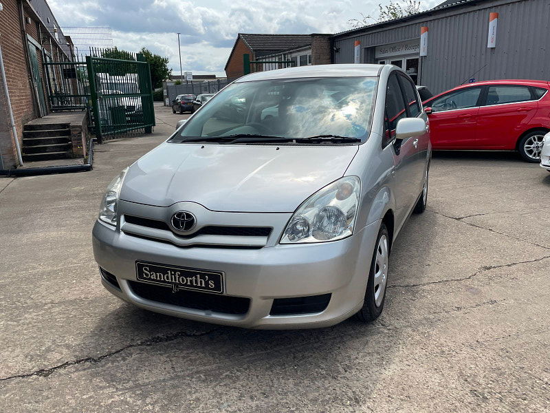 Toyota Corolla Verso 1.6 VVT-i T2 MPV 5dr Petrol Manual (178 g/km, 109 bhp) 5dr Manual 2025
