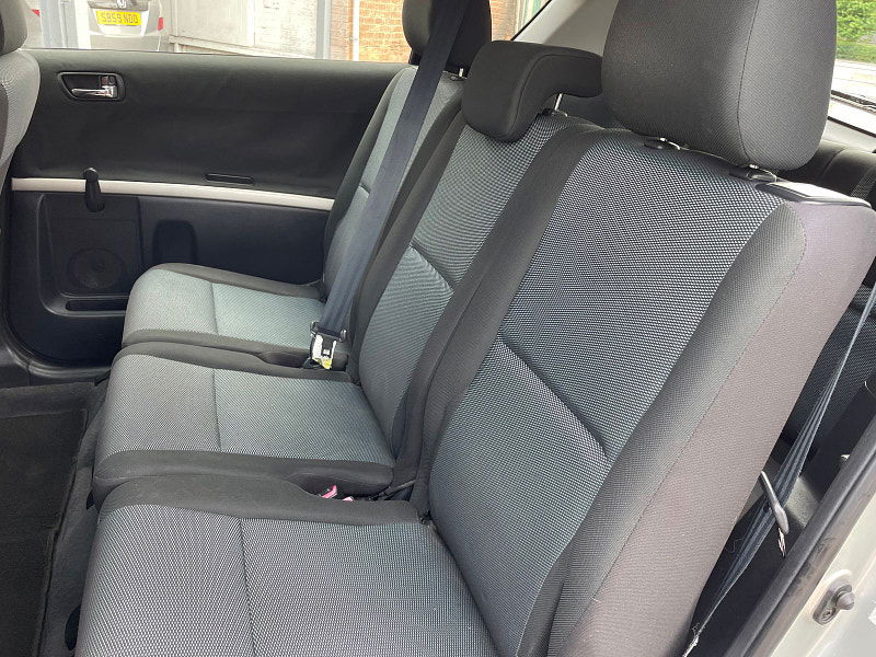 Toyota Corolla Verso 1.6 VVT-i T2 MPV 5dr Petrol Manual (178 g/km, 109 bhp) 5dr Manual 2025