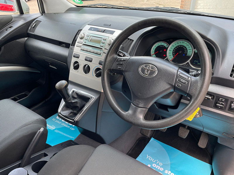 Toyota Corolla Verso 1.6 VVT-i T2 MPV 5dr Petrol Manual (178 g/km, 109 bhp) 5dr Manual 2025
