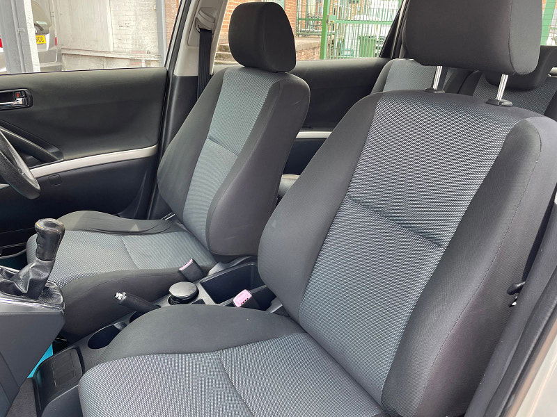 Toyota Corolla Verso 1.6 VVT-i T2 MPV 5dr Petrol Manual (178 g/km, 109 bhp) 5dr Manual 2025