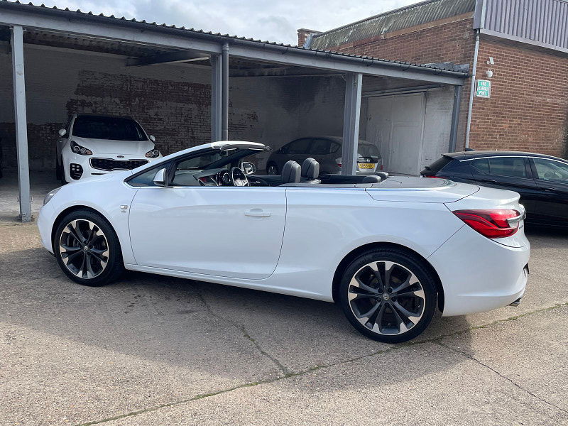 Vauxhall Cascada 2.0 CDTi Elite Convertible 2dr Diesel Manual Euro 5 (s/s) (165 ps) Full Black Leather, Only 30k  2dr Manual 2024