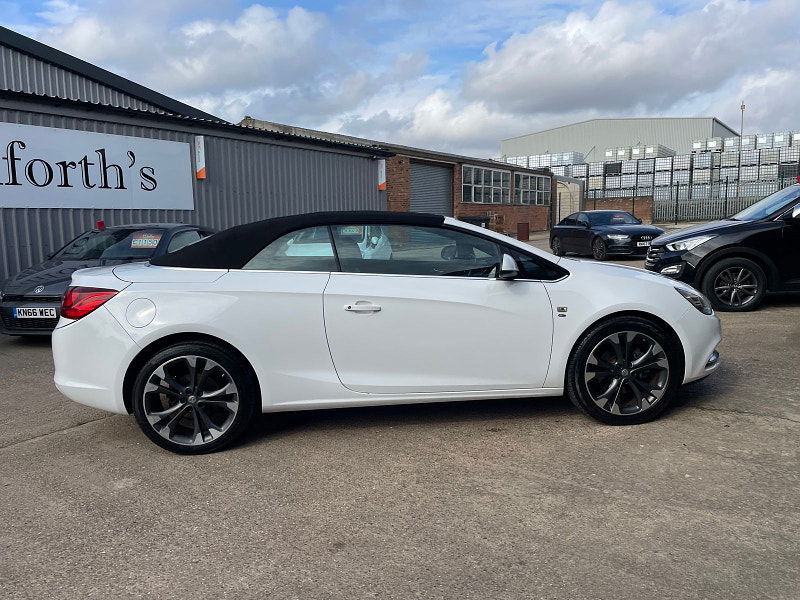 Vauxhall Cascada 2.0 CDTi Elite Convertible 2dr Diesel Manual Euro 5 (s/s) (165 ps) Full Black Leather, Only 30k  2dr Manual 2024