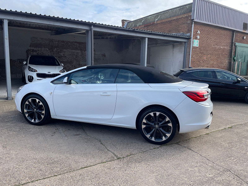 Vauxhall Cascada 2.0 CDTi Elite Convertible 2dr Diesel Manual Euro 5 (s/s) (165 ps) Full Black Leather, Only 30k  2dr Manual 2024