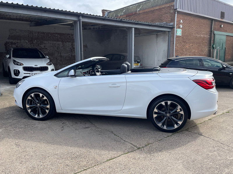 Vauxhall Cascada 2.0 CDTi Elite Convertible 2dr Diesel Manual Euro 5 (s/s) (165 ps) Full Black Leather, Only 30k  2dr Manual 2024