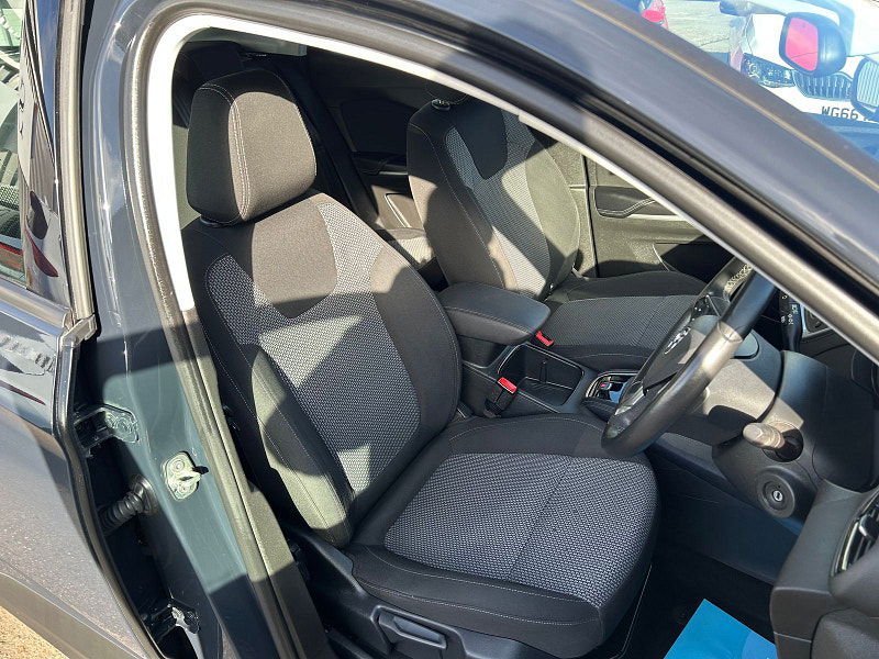 Vauxhall Grandland X 1.2 Turbo GPF SE SUV 5dr Petrol Manual Euro 6 (s/s) (130 ps) 5dr Manual 2026