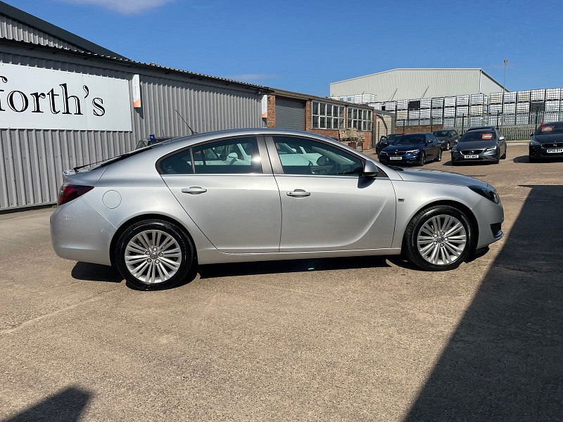 Vauxhall Insignia 2.0 CDTi ecoFLEX Design Hatchback 5dr Diesel Manual Euro 5 (s/s) (140 ps) 5dr Manual 2025